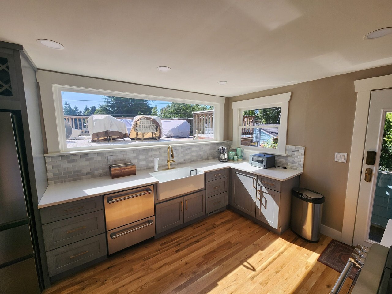 After: Farmhouse-Sink Kitchen Remodeling, Astoria, Queens
